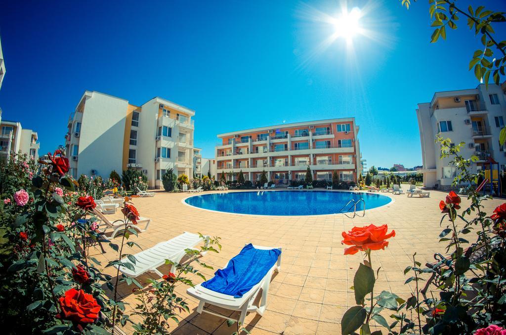 Waterpark Fort Apartments Sluneční pobřeží Exteriér fotografie